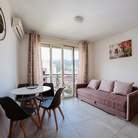 Square Inn Budva Extérieur photo