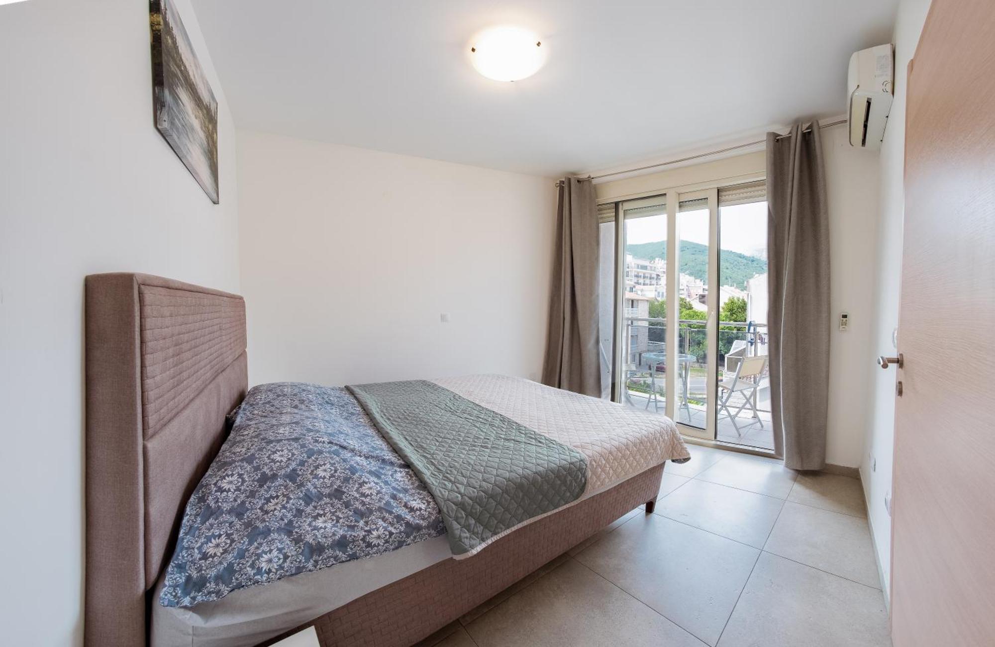 Square Inn Budva Extérieur photo