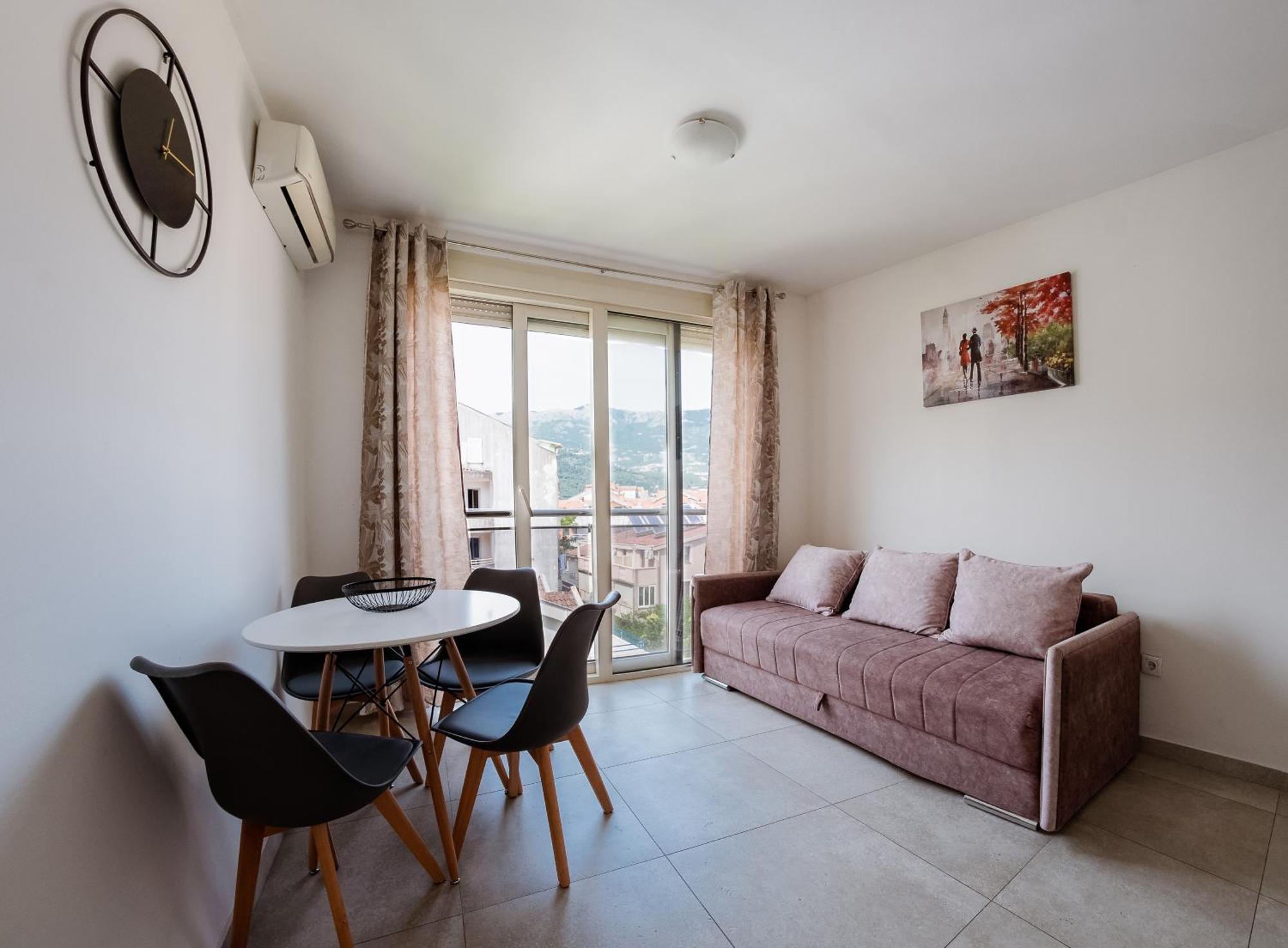 Square Inn Budva Extérieur photo